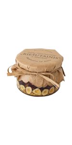 RIEŠUTAINIS su džiovintomis spanguolėmis, 250 g